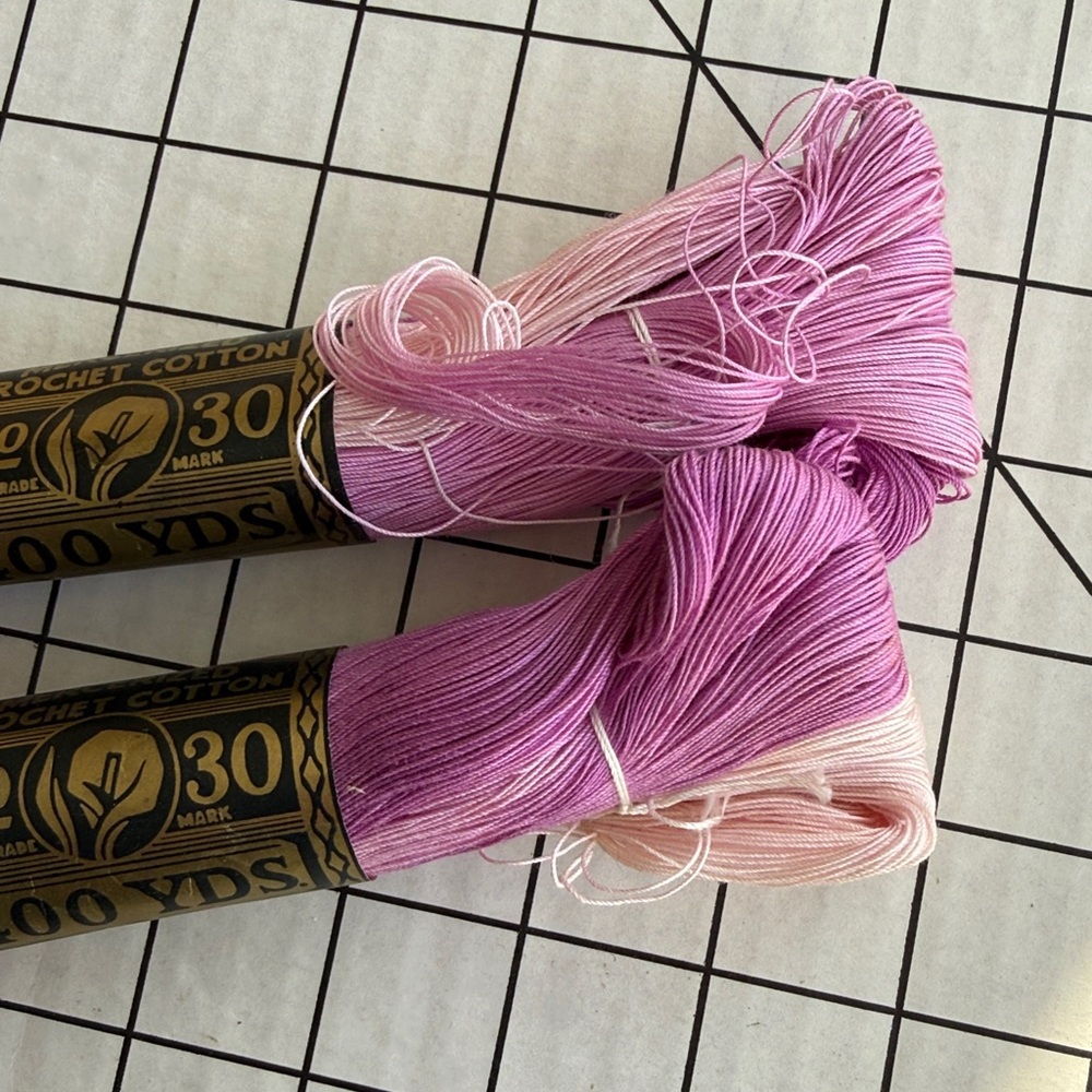 Vintage Daisy Mercerized Crochet Cotton Thread Lot – No. 30, 400 Yds – Pastel - Picture 12 of 16